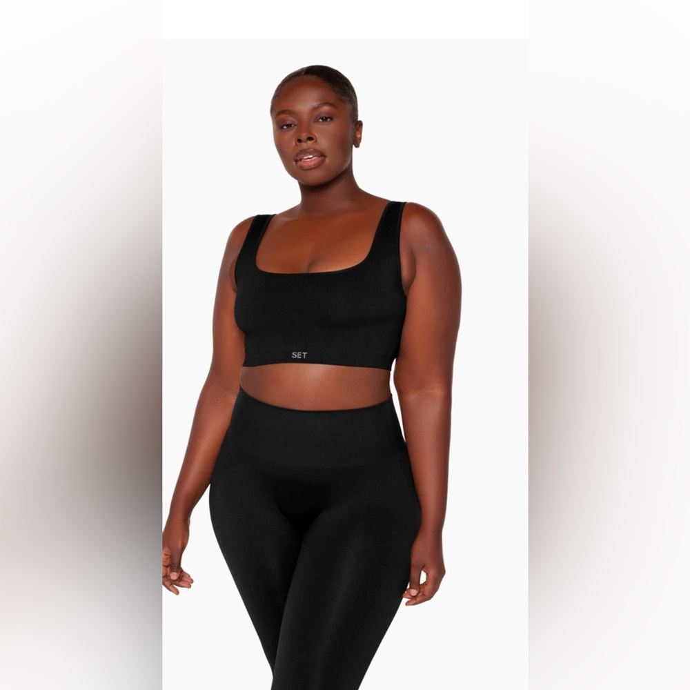 SET ACTIVE BLACK BRA